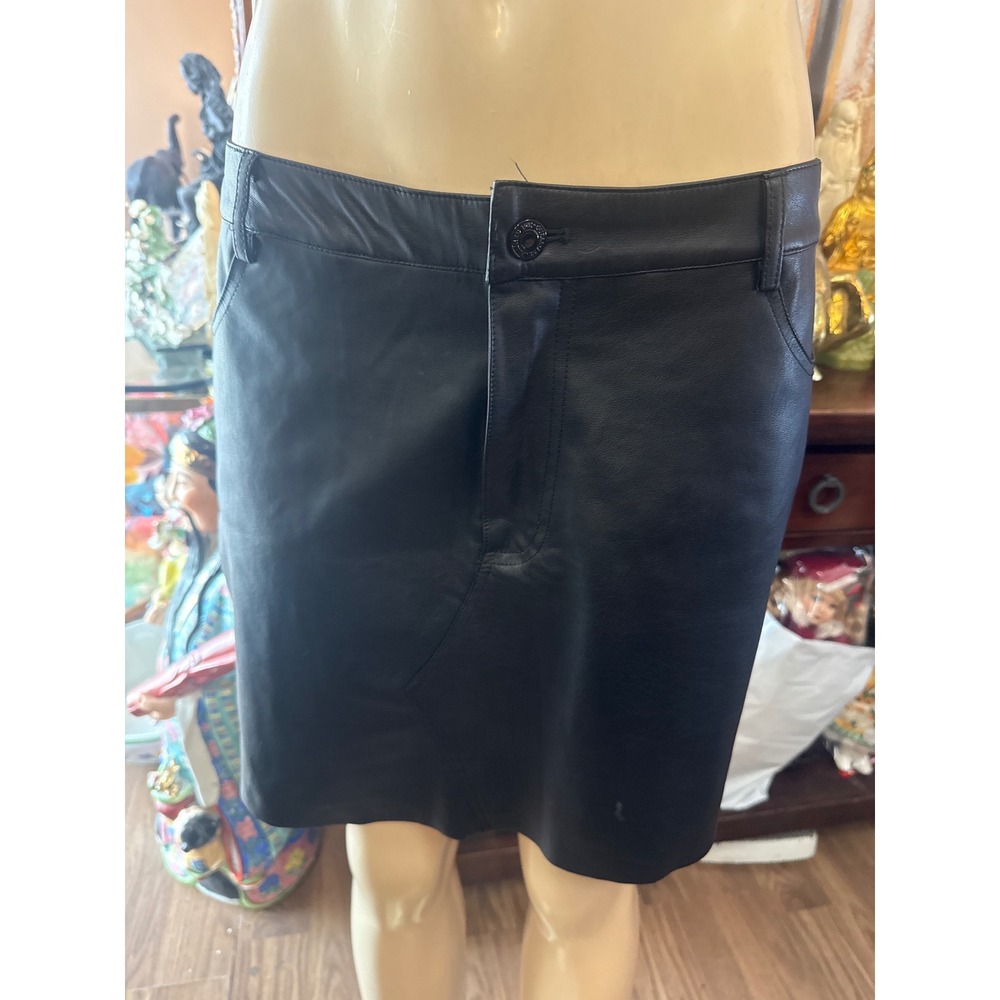 Guess Black Faux Leather Mini Skirt Womens Large 5 Pocket Logo Edgy Night Out